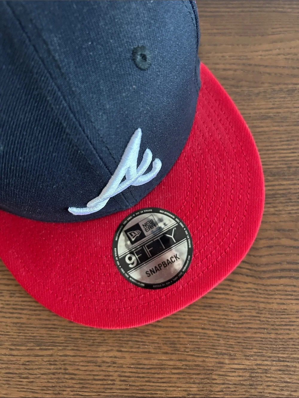 New Era Atlanta Braves Snapback Hat - Black & Red